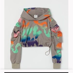 H&M A/W 2021 Cropped Hoodie